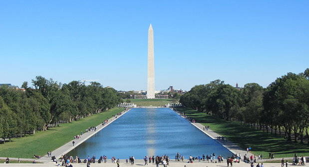 Lincoln Memorial Reflecting Pool. 