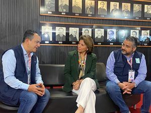 Román Andrés Jáquez Liranzo,  Laura Chinchilla y  Samir Chami Isa.