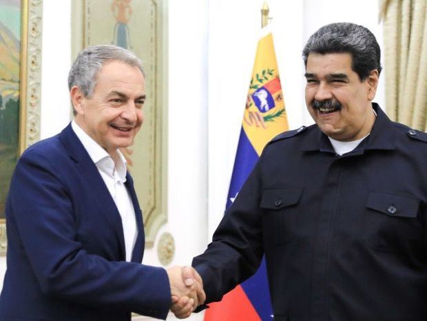 José Luis Rodríguez Zapatero junto a Nicolas Maduro.