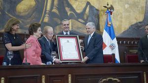 Senado reconoce a José Luis Corripio (Don Pepín) por aportes a la cultura, libertad de expresión y derechos humanos
