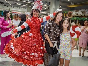 Alicia Paulino y Valerie Leonard.