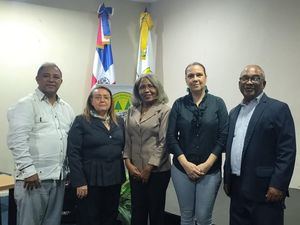 Aurelio Henríquez, Catalina Alcántara, Francisca Ramírez, Jenny Ríos y Olivo de León.