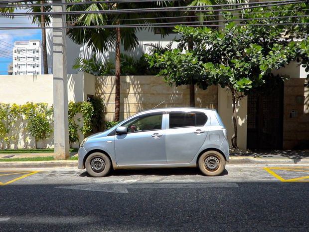 “Parquéate Bien”, ha mejorado en un 43 por ciento el flujo de tránsito en las 13 primeras vías intervenidas en el Distrito Nacional.