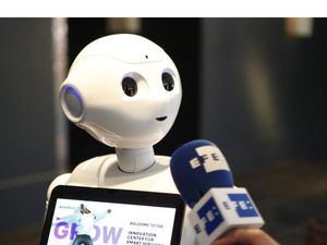 magen de archivo de un robot en una edición del del Festival Digital de Bruselas. 