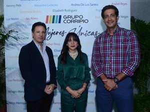 Lorenzo García, Michelle Ureña y Alexis Pimentel.