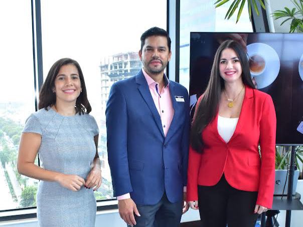 Hilda Castillo, Walter Camilo y Virginia Gómez