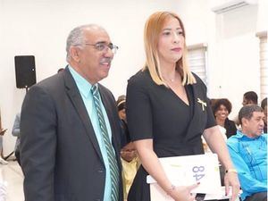 Manuel Gutiérrez y Ruth Soto, presidente y CEO de COOPSEGUROS firman la declaración enviada a los medios para indicar que los afectados pueden usar sus canales y oficinas.