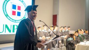 Ashraf Habibullah es investido Doctor Honoris Causa por la UNPHU
