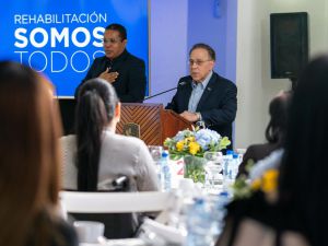 ADR realiza conversatorio de equidad e inclusión laboral