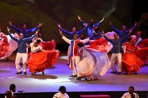 Imágenes de la gala del 43 aniversario del Ballet Folclórico Nacional.