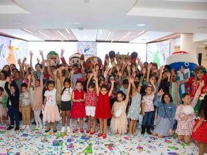 Banreservas premia a niños ganadores del Concurso de Pintura Infantil Navideño