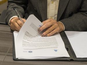 Con el primer acuerdo firmado se fija un marco general de cooperación entre ambas instituciones.