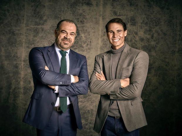 El tenista Rafael Nadal y Gabriel Escarrer, CEO de Meliá Hotels International.
