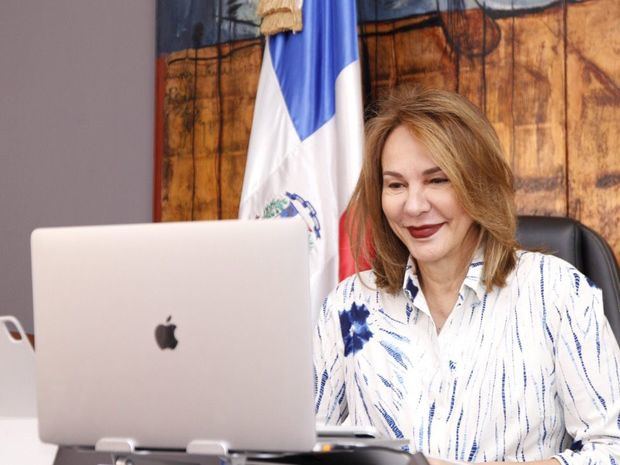 La ministra de Cultura, Milagros Germán, quien ejerció la presidencia del Consejo de Ministros de Cultura de dicho organismo desde el pasado mes de julio, deja en el cargo a su homólogo beliceño, Louis Zabaneh.