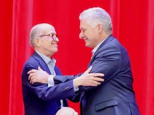 Max Puig y Miguel Díaz-Canel Bermúdez.