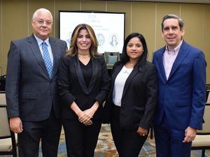 Ramón Luciano, María Eugenia Batista, Mildred Ramírez y Alejandro Flavia.