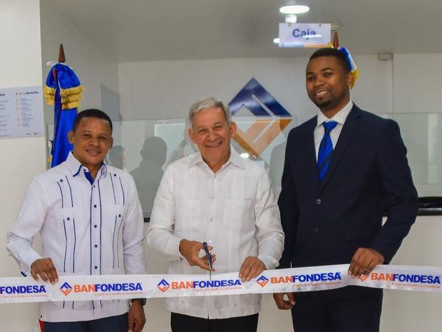 Sucursal Avenida San Martín se suma a la expansión de BANFONDESA en Santo Domingo.