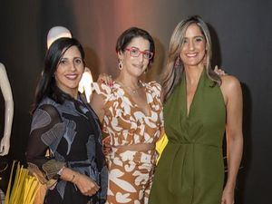 Jessica Rizik, Marcelle Flores y Lucielle González.