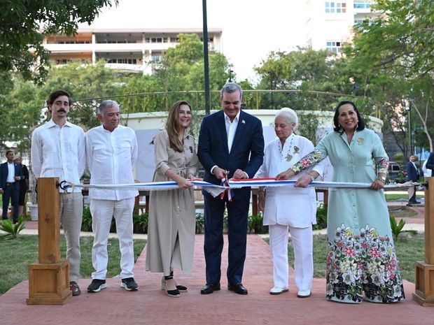 Fundación Propagas y Alcaldía del DN restauran Murales,
remozan Paseo de los Indios e inauguran Parque Educativo.