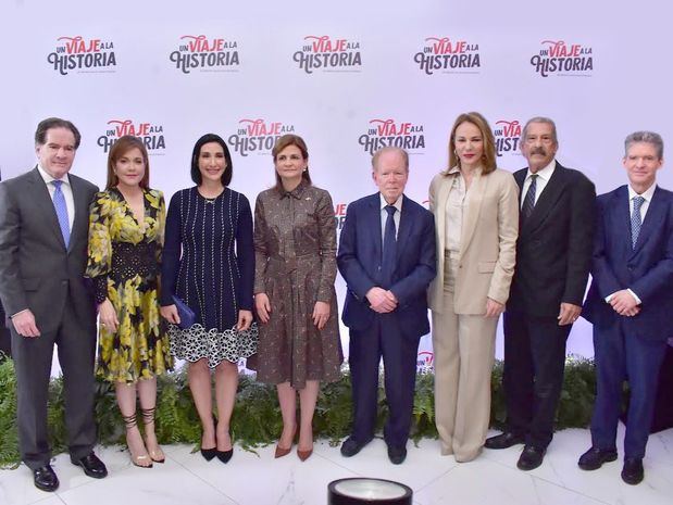 Manuel Corripio, Ana Corripio, Raquel Arbaje de Abinader, Raquel Peña, José Luis Corripio Estrada, Milagros Germán, José G. Guerrero y José Alfredo Corripio.