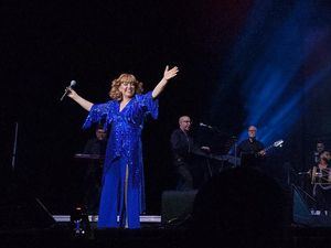 Milly Quezada histórica celebración de sus 45 años de trayectoria musical en el Coca-Cola Music Hall