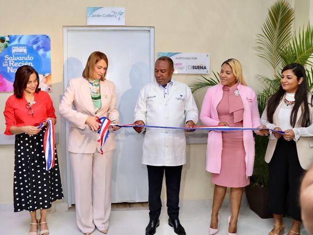 La Asociación Dominicana de Psicología Perinatal (ADPP), inauguró la primera habitación de despedida orientada al duelo perinatal en el país, en el Hospital Materno Infantil San Lorenzo de los Mina, la cual lleva por nombre Jardín Colibrí y tiene como principal propósito conceder un espacio con las condiciones que posibilitan a las familias recibir apoyo emocional en la última fase de vida de su bebé e iniciar su proceso de duelo.