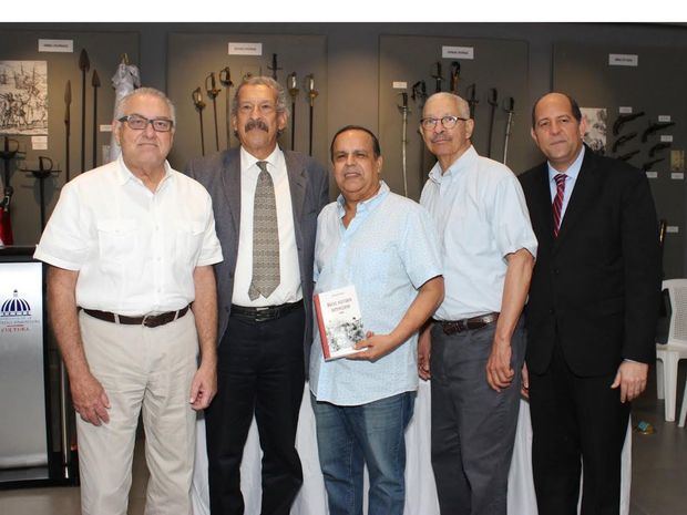 Marcial Najri, José G. Guerrero Sánchez, Orlando Inoa, Luis Álvarez López y Reynaldo Espinal.
