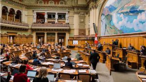 Embajador Pablo Valentín recibe por primera vez una delegación de diputados dominicanos en visita oficial a la Asamblea Federal de Suiza.