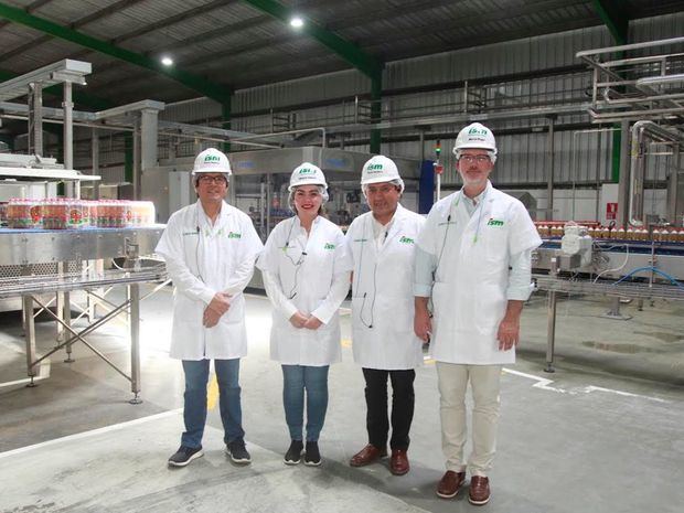 Vicepresidente Ejecutivo de AIRD visita instalaciones Industrias San Miguel