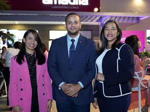 Vanessa Del Villar, Jeffrey Abreu y Floralba Cabrera.