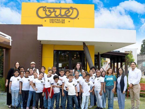 El Centro de Visitantes Cortés presenta programa de visitas a su moderna planta industrial