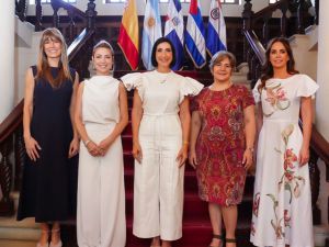 Primera dama Raquel Arbaje recorre la Ciudad Colonial con sus homólogas de Argentina, Paraguay y Cuba
