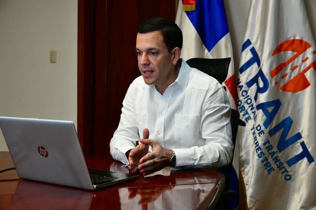 Director ejecutivo del Instituto Nacional de Tránsito y Transporte Terrestre (Intrant), Hugo Beras.