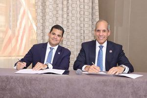 AMCHAMDR y ASONAHORES firman acuerdo de cooperación para impulsar el turismo dominicano