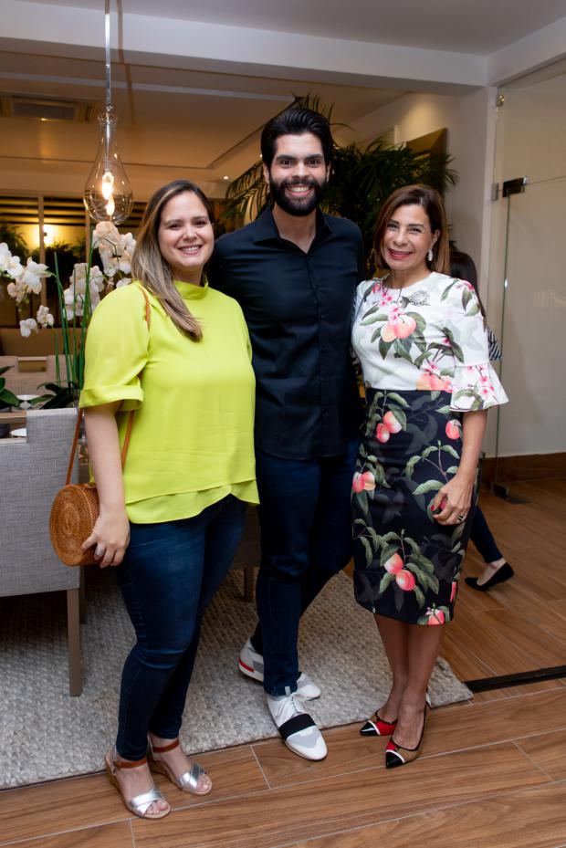 Michelle Urtecho, Andrés Augusto Aybar y Patricia Álvarez.