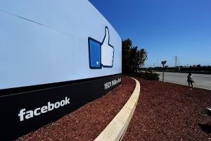 Facebook trabaja para evitar contenidos sospechosos con un centro de control