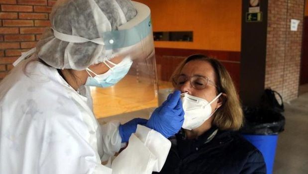En la última semana se realizaron 2,750 pruebas de detección del virus.