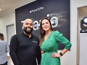 Mac Center celebra la llegada del Iphone 15 Pro Max