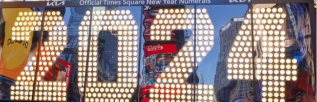 Los números gigantes de '2024' que brillarán el próximo 31 de diciembre junto a la emblemática bola que cae desde la punta de un edificio en Times Square, en Nueva York.