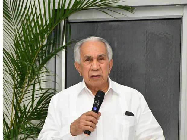 Director ejecutivo del CONAPE, doctor José García Ramírez.