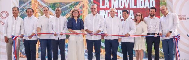 Presidente Abinader inaugura tramo I del Teleférico para brindar mayor y mejor movilidad a los ciudadanos de Santiago.