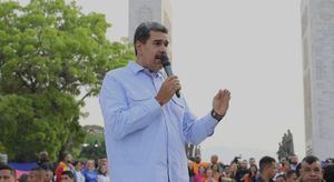 Maduro pide ayuda a Petro de cara a las presidenciales "para que en Venezuela haya paz"