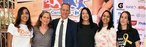 Sonia de Young, Karine Noetinger, Oliver Pellin,Marleni Peña, Alva Solano, Maria Sangiovanni, durante la presentación del 10K Carrefour 2024.