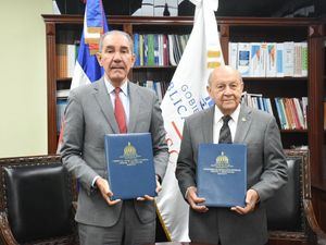 MESCyT y UNAPEC realizan alianza estratégica para impartir Doctorado en Administración de Negocios
