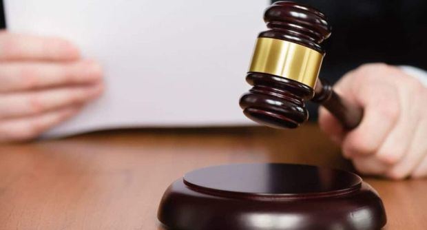 Condenan a 20 años de prisión a un hombre que mató a golpes a su pareja sentimental.