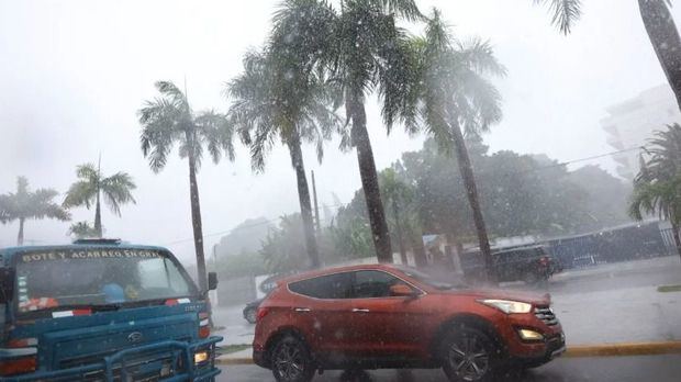 República Dominicana comienza a sentir los efectos indirectos del huracán Beryl.
