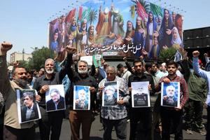Musulmanes chiítas pakistaníes participan en una protesta contra los ataques aéreos israelíes en Islamabad, Pakistán, el 13 de junio de 2025. Israel lanzó ataques contra Irán la madrugada del 13 de junio, matando a importantes figuras militares, entre ellas el Jefe del Estado Mayor de las Fuerzas Armadas, Mohammad Bagheri, 