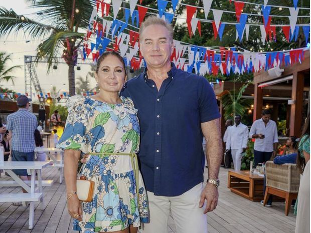Loida Cruz-Kycek y Jason Kycek.
