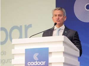 Desafíos y Transformaciones del Sector Asegurador en Congreso de Cadoar