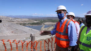 Presidente anuncia la terminación de la presa Monte Grande para agosto del próximo año
